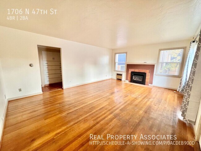 Large 4 Bedroom Home in Wallingford! *Free... photo'