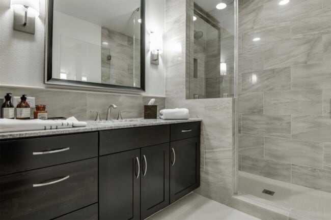 Foto del edificio - 2303 Mid Ln