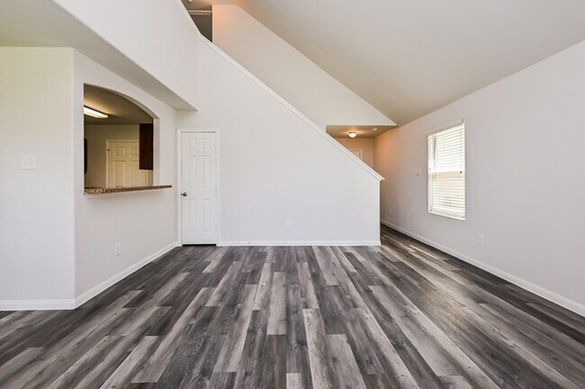 Foto del edificio - 5843 Northern Oak St