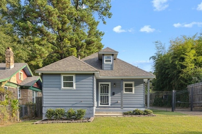 Building Photo - 3542 Douglass Ave