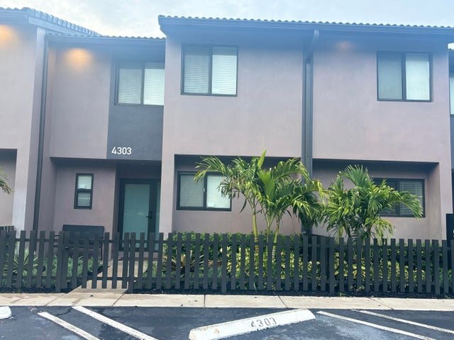 Photo - 4315 NW 115th Ave Townhome