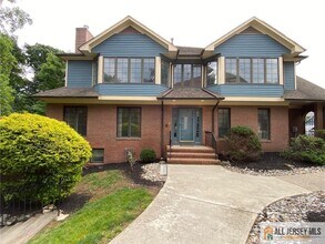 Building Photo - 126 Mary Alice Ct