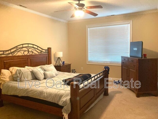 Building Photo - 937 Bolling Ave