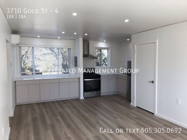 Building Photo - 3710 Gold St