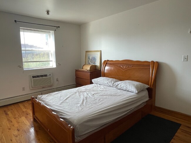 Foto del edificio - 93-18 170th St