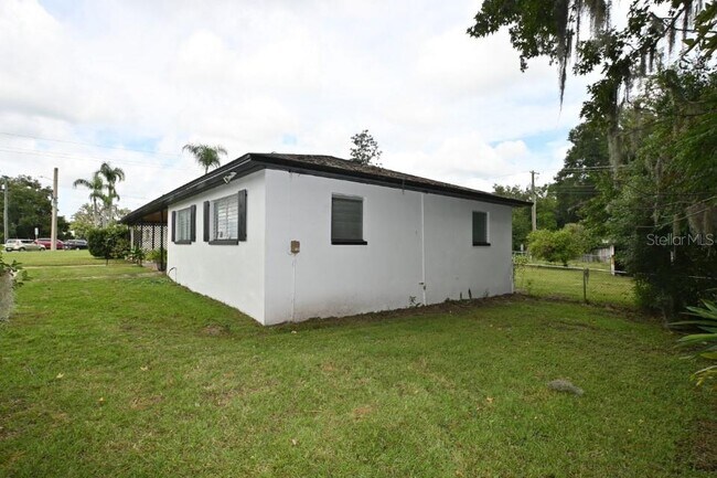 Foto del edificio - 37017 Meridian Ave