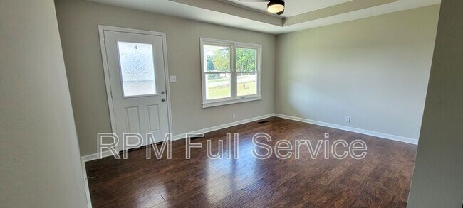 Building Photo - 5137 Old Rome Pike