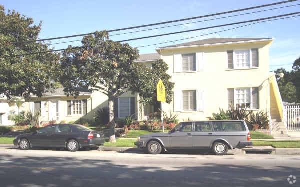 Building Photo - 420-426 N Van Ness Ave