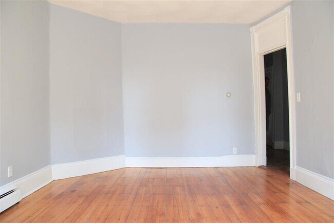 Building Photo - 119 Harvard St