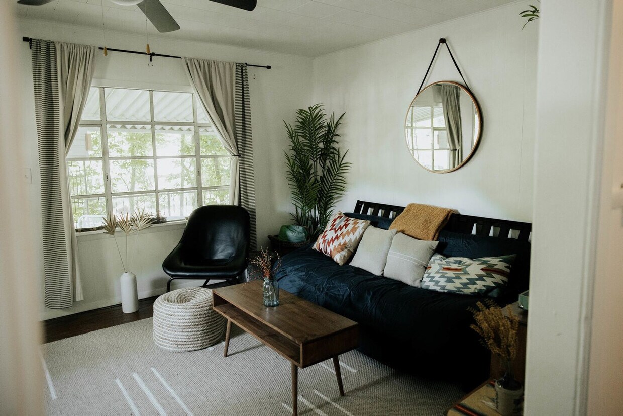 Foto principal - 2526 S Madison St