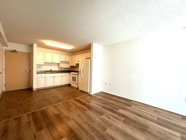 Foto del edificio - 2 Bedroom, 1.5 Bathroom with 2 Parking (801 South St, Bldg A)