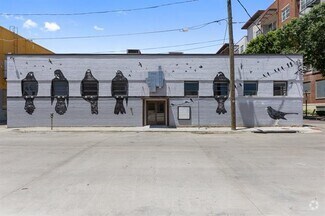 Building Photo - 215 N Walton St