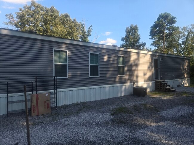 Building Photo - 1444 Valley Grove Rd