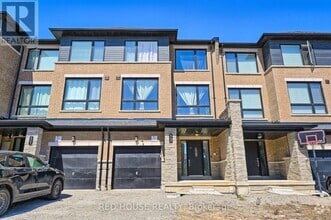 Building Photo - 13 Blue Frst Cres