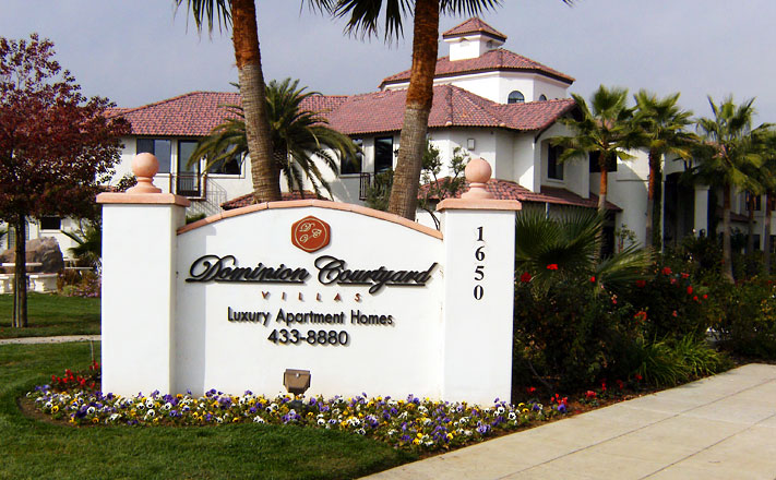 Bienvenido a casa en Dominion Courtyard Villas - Dominion Courtyard Villas