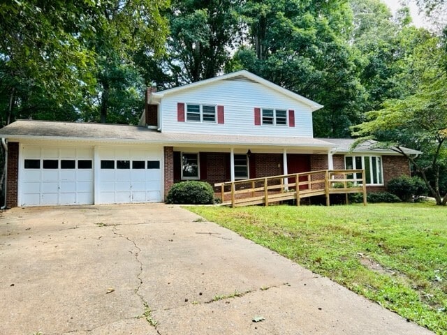Building Photo - 2660 Tiffany St