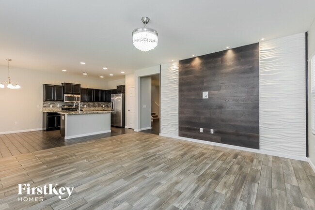 Foto del edificio - 8779 N Norway Spruce Rd