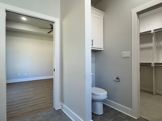 Foto del edificio - 9256 Villas Ct