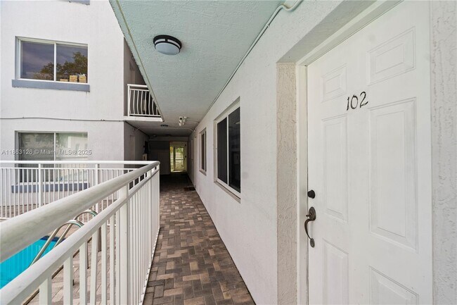 Foto del edificio - 3101 SW 27th Ave