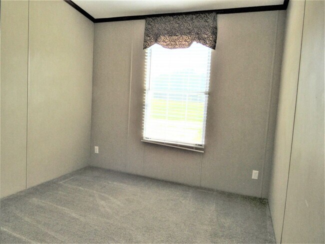 Foto del edificio - 3 BD 2 BA Country Living