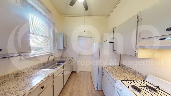 Foto del edificio - 324 S 6th Ave