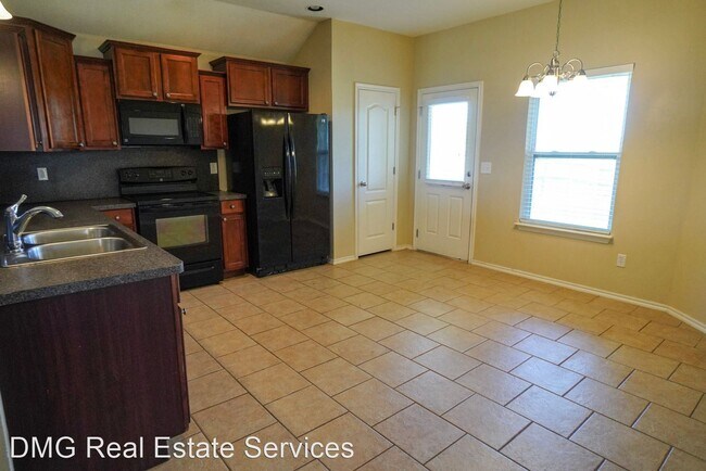 Foto del edificio - 3 br, 2 bath House - 7812 Sunny Pointe Ln