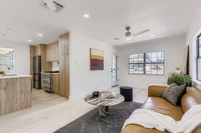 Foto del edificio - 2014 Hardy Cir