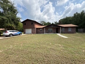 Building Photo - 6140 E Tenison St