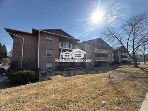 Building Photo - 7815 Douglas Ave