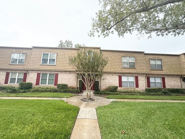 Photo - 200 St Andrews Blvd Apartment