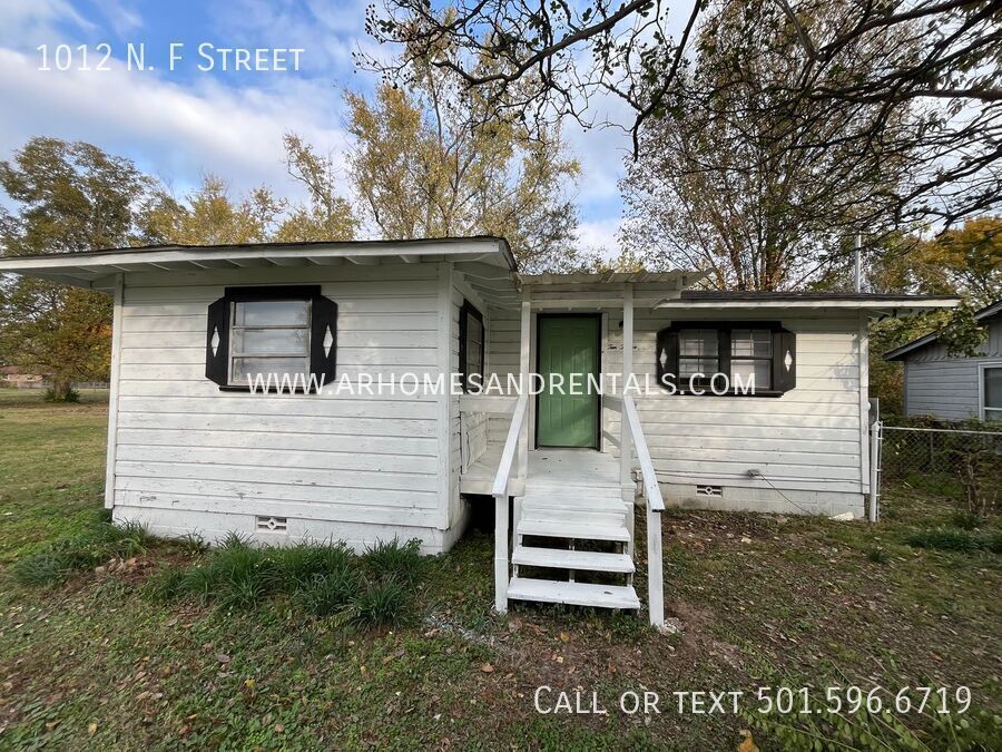 Primary Photo - 1012 F St