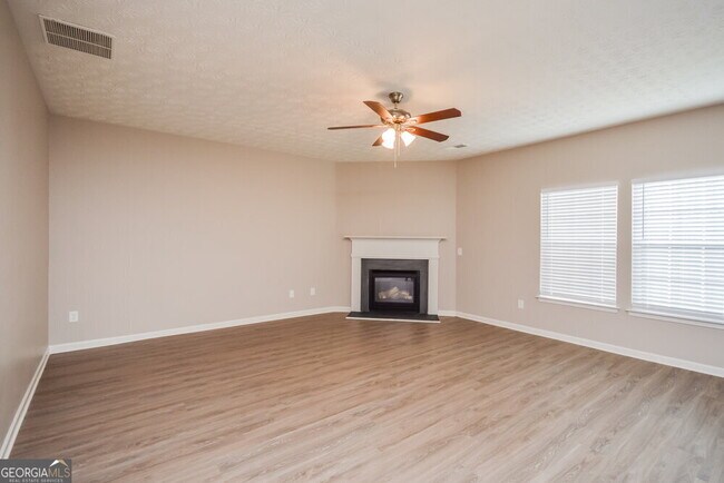 Building Photo - 80 Meadowbrook Ct