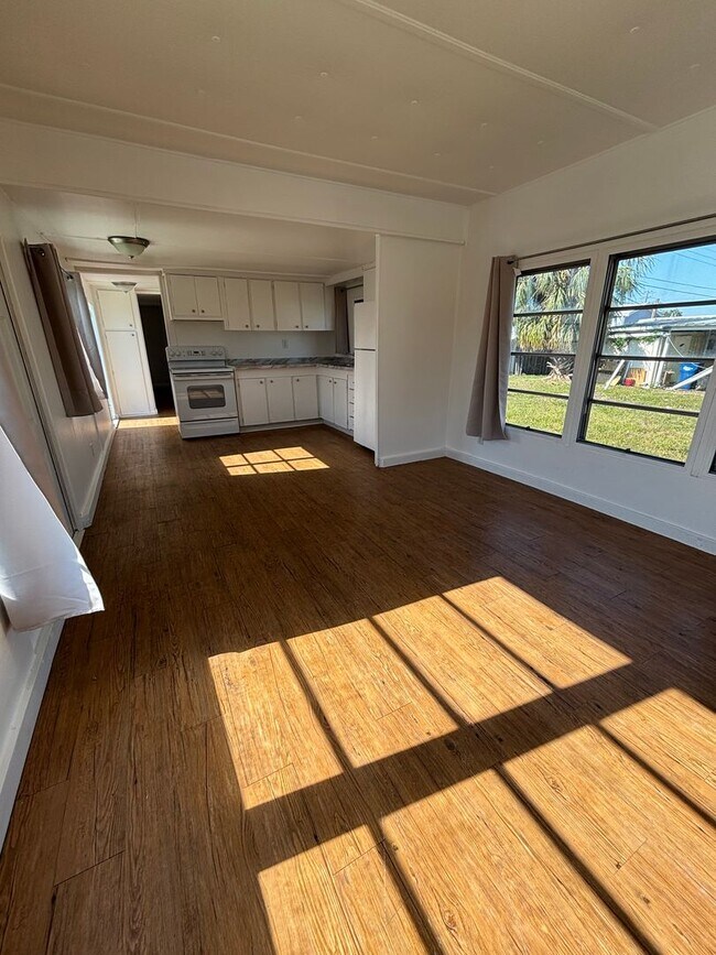 Foto del edificio - 1 bedroom 1 bath mobile home