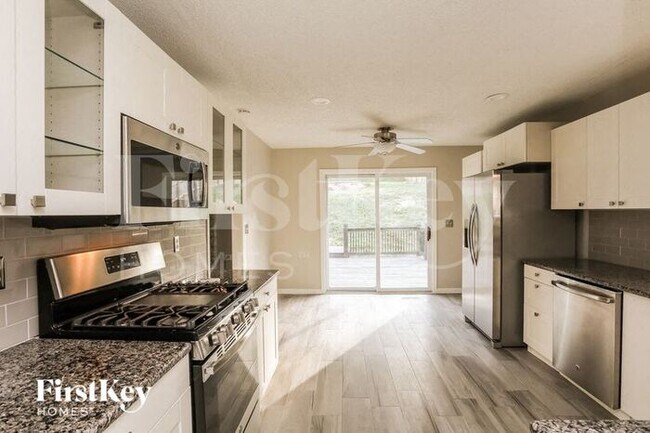 Building Photo - 506 Brookside Ave
