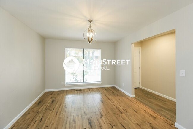 Building Photo - 4 Bedroom Pet-Friendly Home in Edmond, OK ...