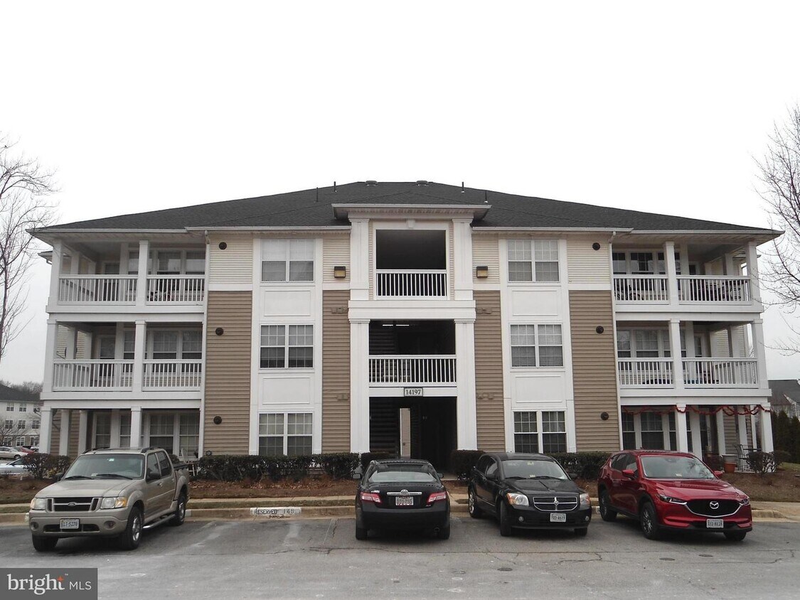 14197 Cuddy Loop Unit 303, Woodbridge, VA 22193 Condo for Rent in