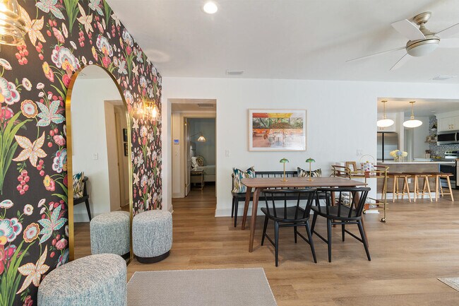 Foto del edificio - 304 NW 24th St