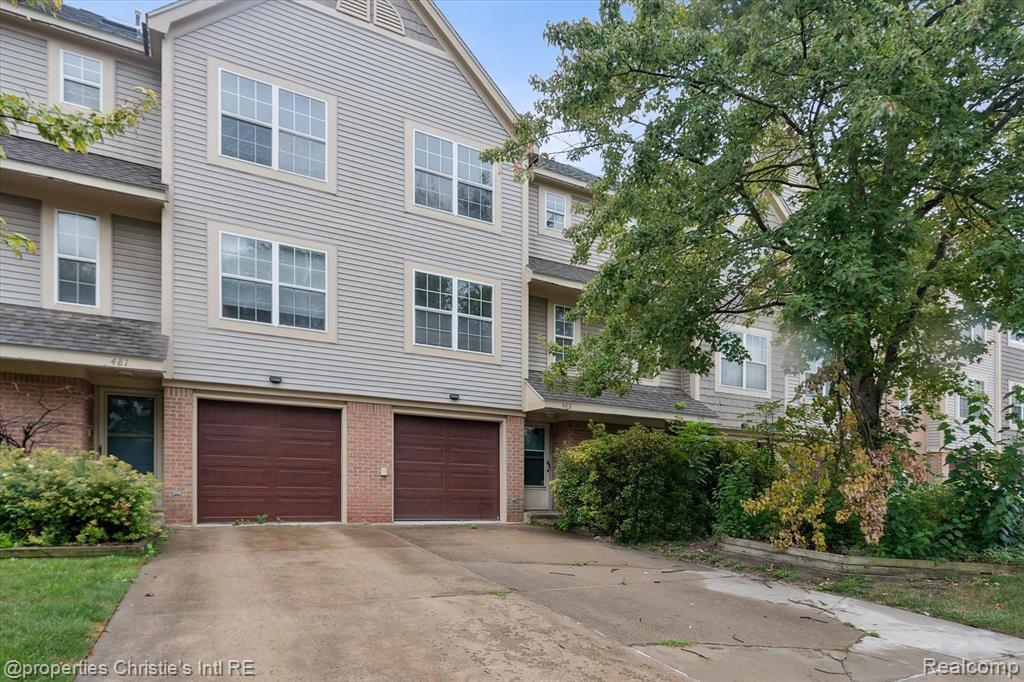 Foto principal - 483 W Lincoln Ave