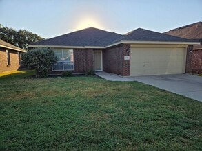 Building Photo - 2241 Brandy Dr