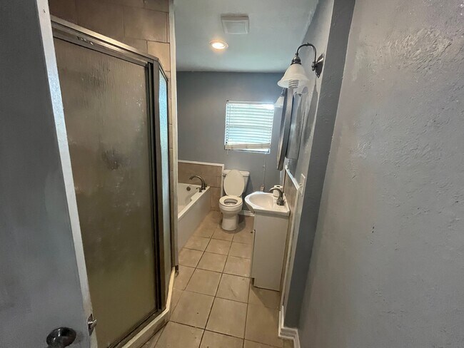 Foto del edificio - 2314 1st St