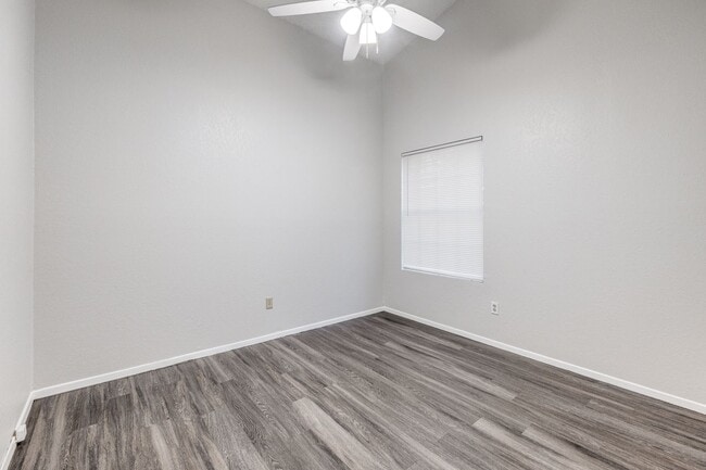 Building Photo - Beautifully Updated 3-Bedroom Home with Mo...