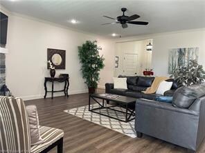 Foto del edificio - 9100 Maysview Ln