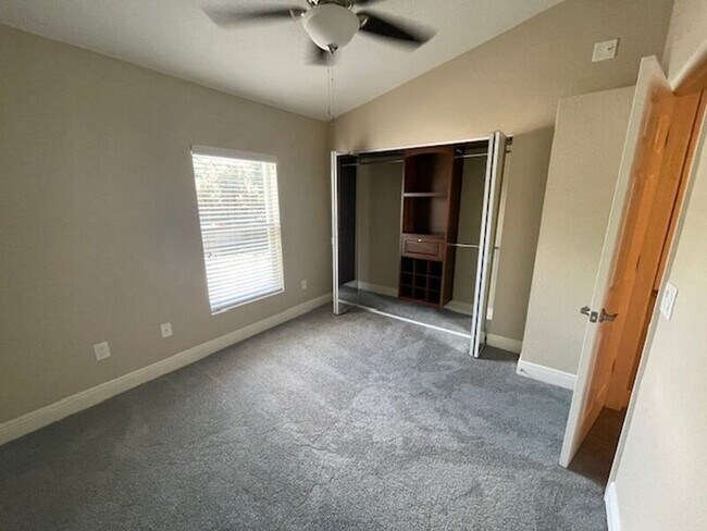 Foto del edificio - 5127 S.E. 103rd Lane