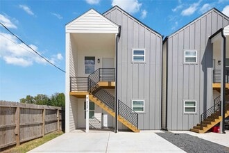 Building Photo - 9723 Cargill St