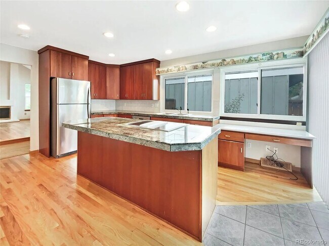 Foto del edificio - 8708 Independence Way