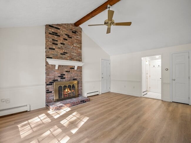 Building Photo - 40 Langley Ln