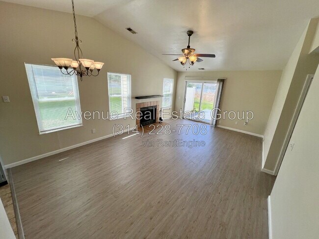 Building Photo - 1131 Whitegate Ct