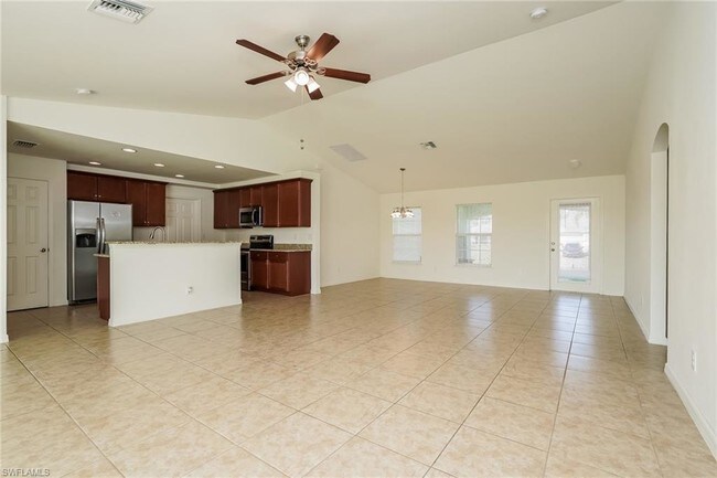 Foto del edificio - 2809 NW 21st Pl