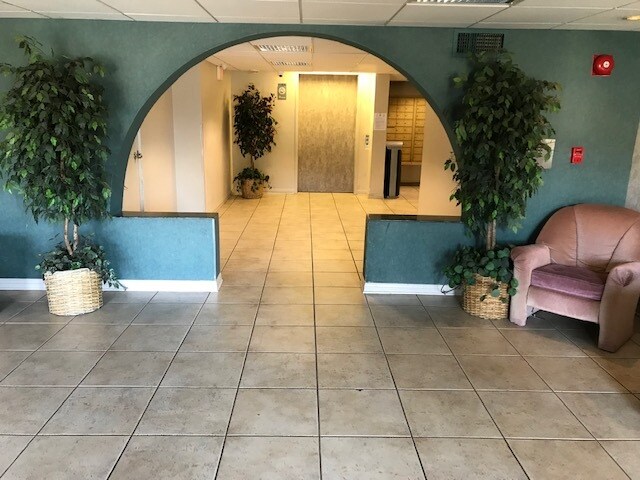 Foto del edificio - 7211 Cozycroft Ave