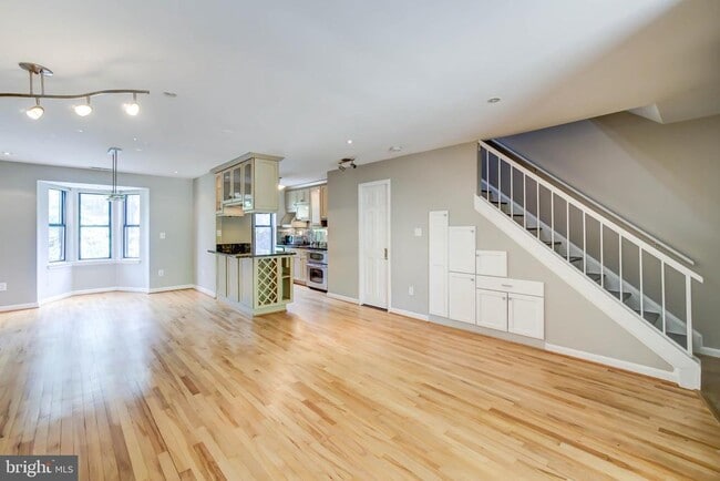 Building Photo - 1325 13th St NW